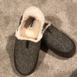 Women’s Sorel Ankle Fleece Booties, size 5
